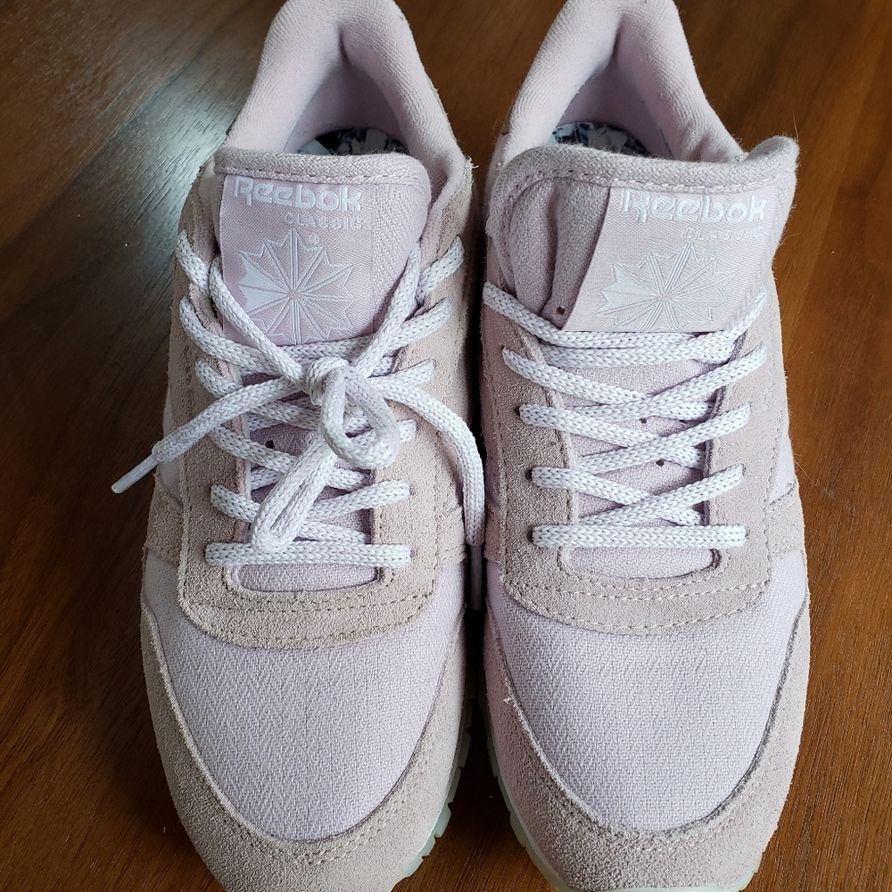 Reebok classics pink suede sneakers